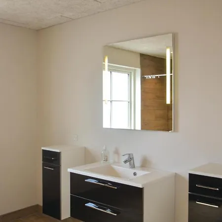 בית נופש 3 Bedroom Lovely In Vaeggerlose
