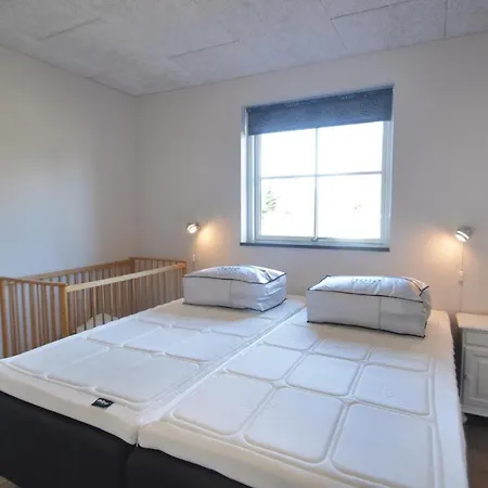 Three-bedroom In Vaggerlose * Bøtø By